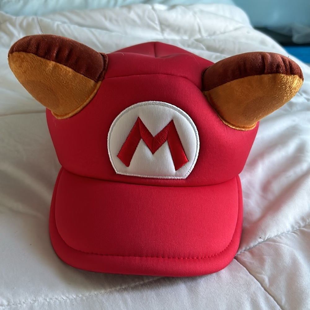 Mario hat - Picture 2 of 4